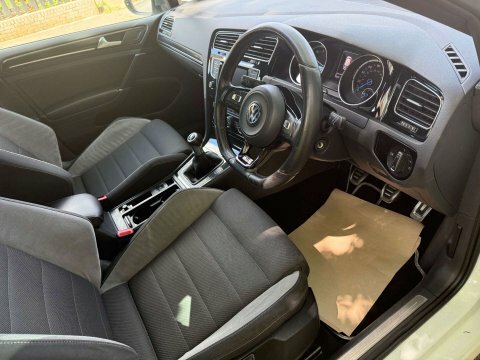 Volkswagen Golf 2.0 Golf R VK15DZJ White #4