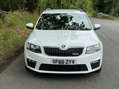 Skoda Octavia 2.0 Octavia Vrs SF66ZYX White #6