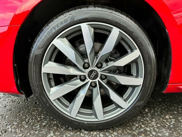 Audi A4 Avant Tdi 35 Sport Edition YH22URG Red #6