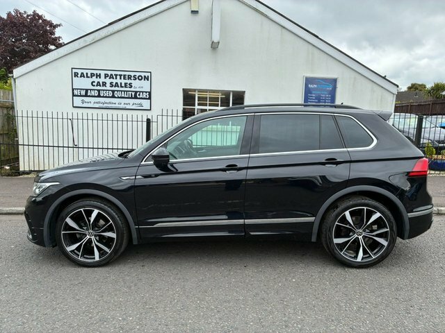 Volkswagen Tiguan Tsi R-line Suv AO23UMR Black #2