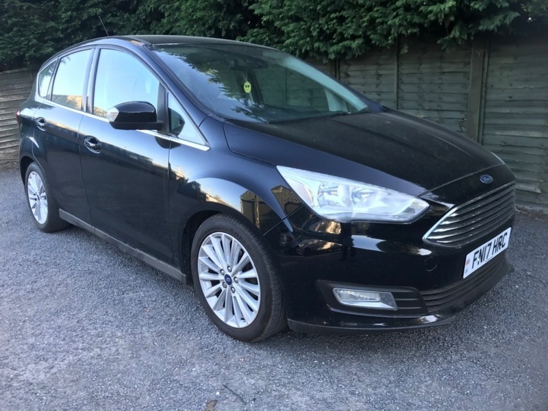 Ford C-Max Titanium Black