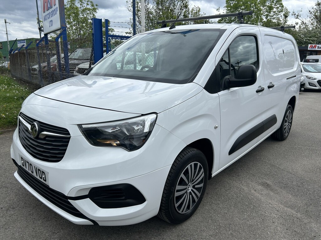 Vauxhall Combo Panel Van 1.5 Turbo D 2300 Sportive L2 H1 Lwb 202 DV70VOD White #2