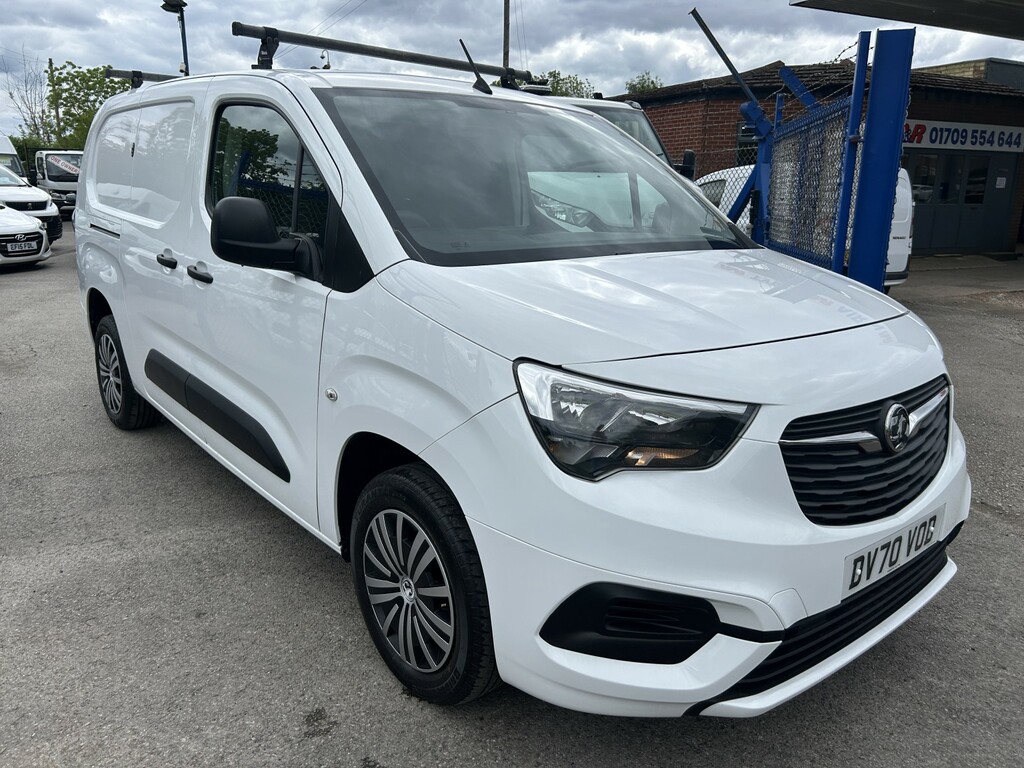 Vauxhall Combo Panel Van 1.5 Turbo D 2300 Sportive L2 H1 Lwb 202 White