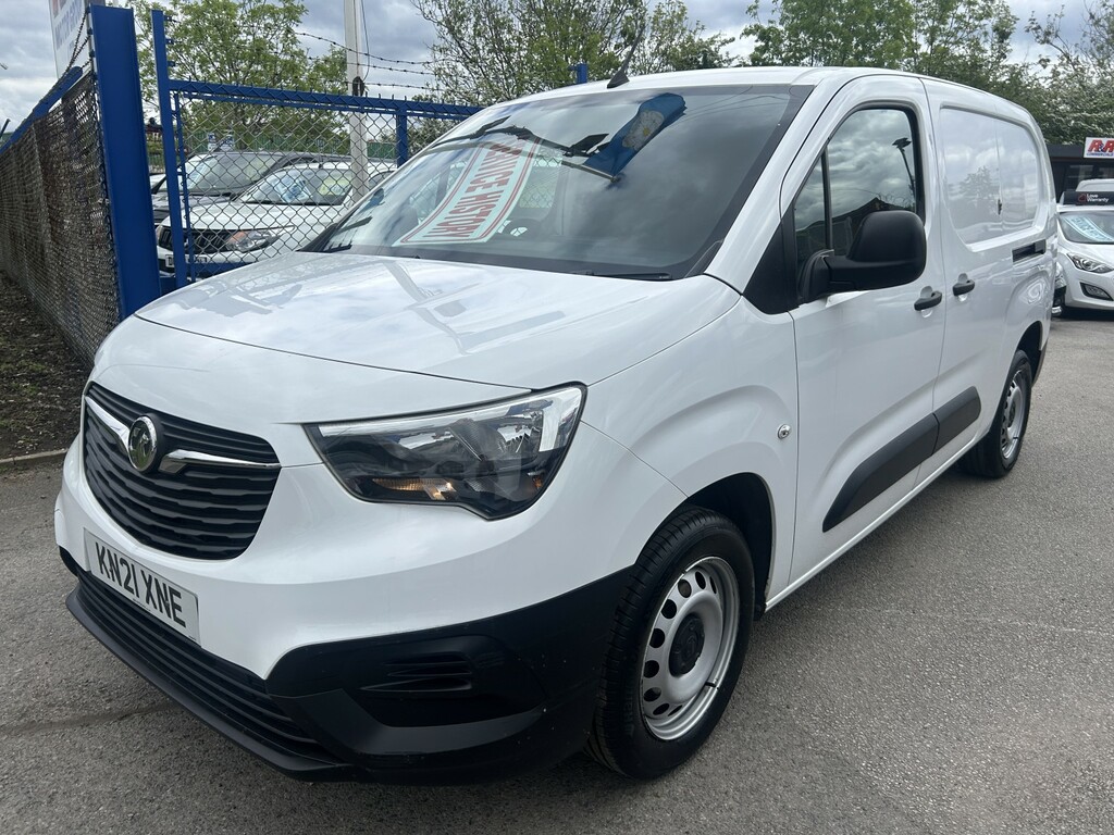 Vauxhall Combo Panel Van 1.5 Turbo D 2300 Dynamic 2021 KN21XNE White #2