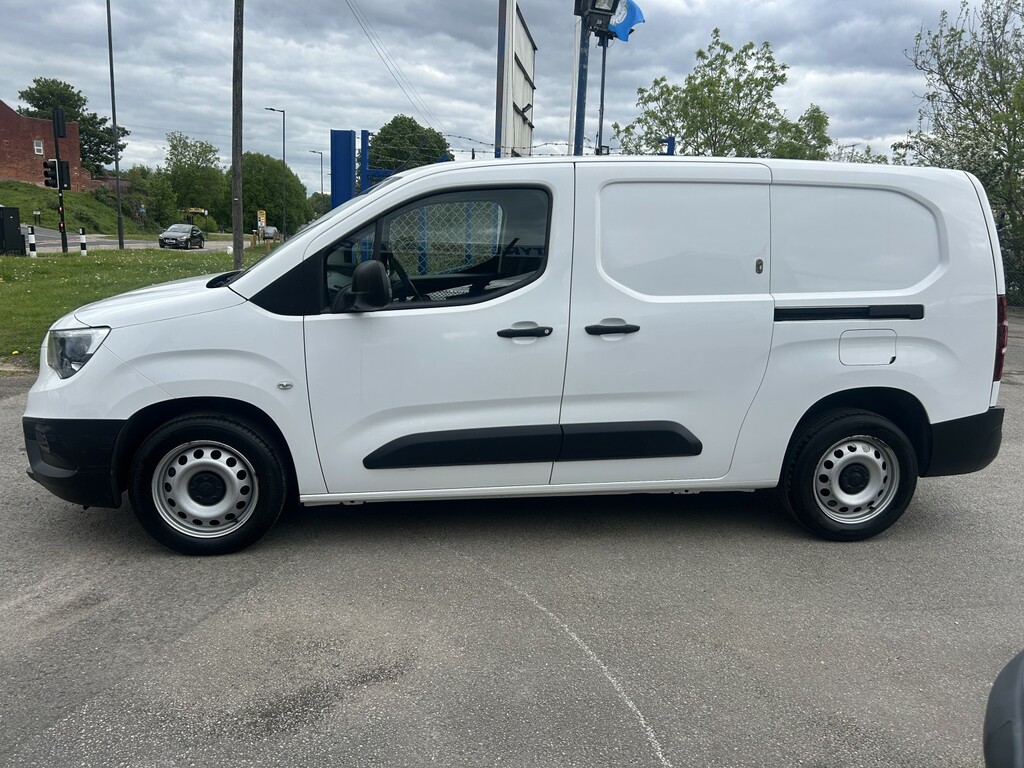 Vauxhall Combo Panel Van 1.5 Turbo D 2300 Dynamic 2021 KN21XNE White #6