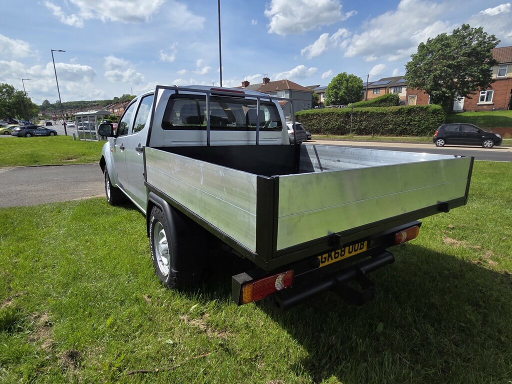 Isuzu D-Max Tipper 1.9 Td Utility Double Cab Tipper 2018 Silver #5