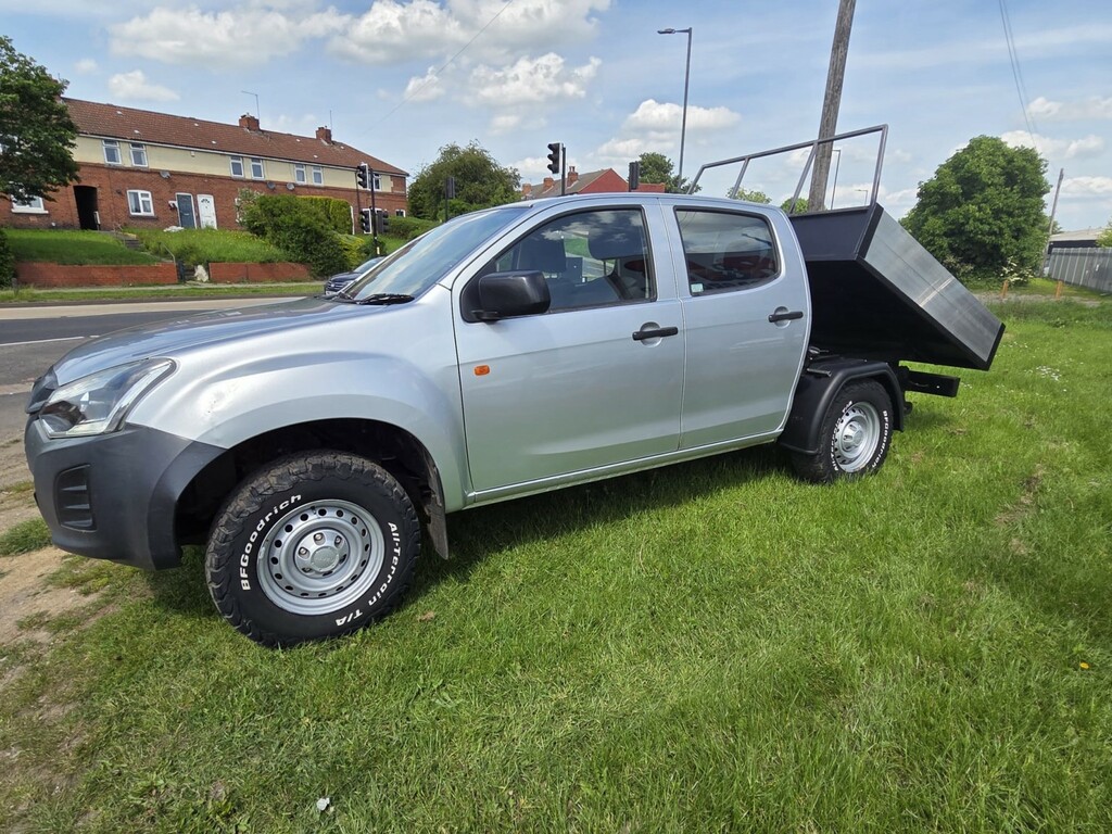 Isuzu D-Max Tipper 1.9 Td Utility Double Cab Tipper 2018 Silver #2