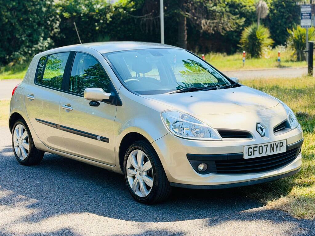 Renault Clio 1.6 Vvt Privilege Gold