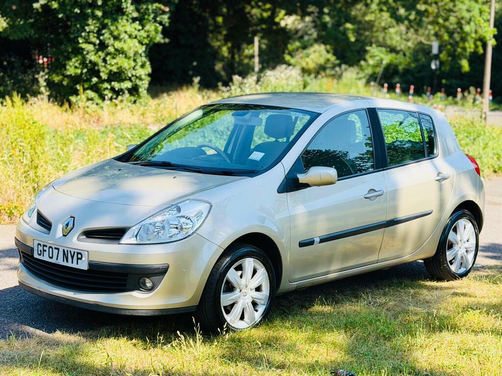 Renault Clio 1.6 Vvt Privilege GF07NYP Gold #6