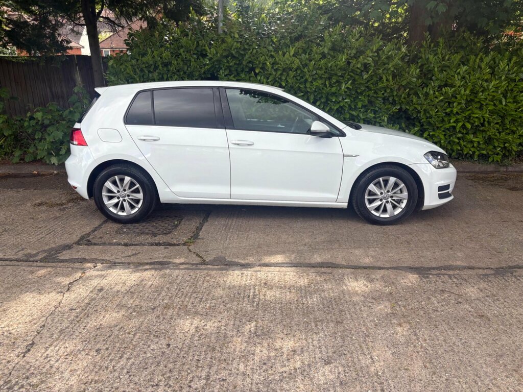 Volkswagen Golf 1.6 Tdi Bluemotion Euro 5 Ss KY64OFP White #6