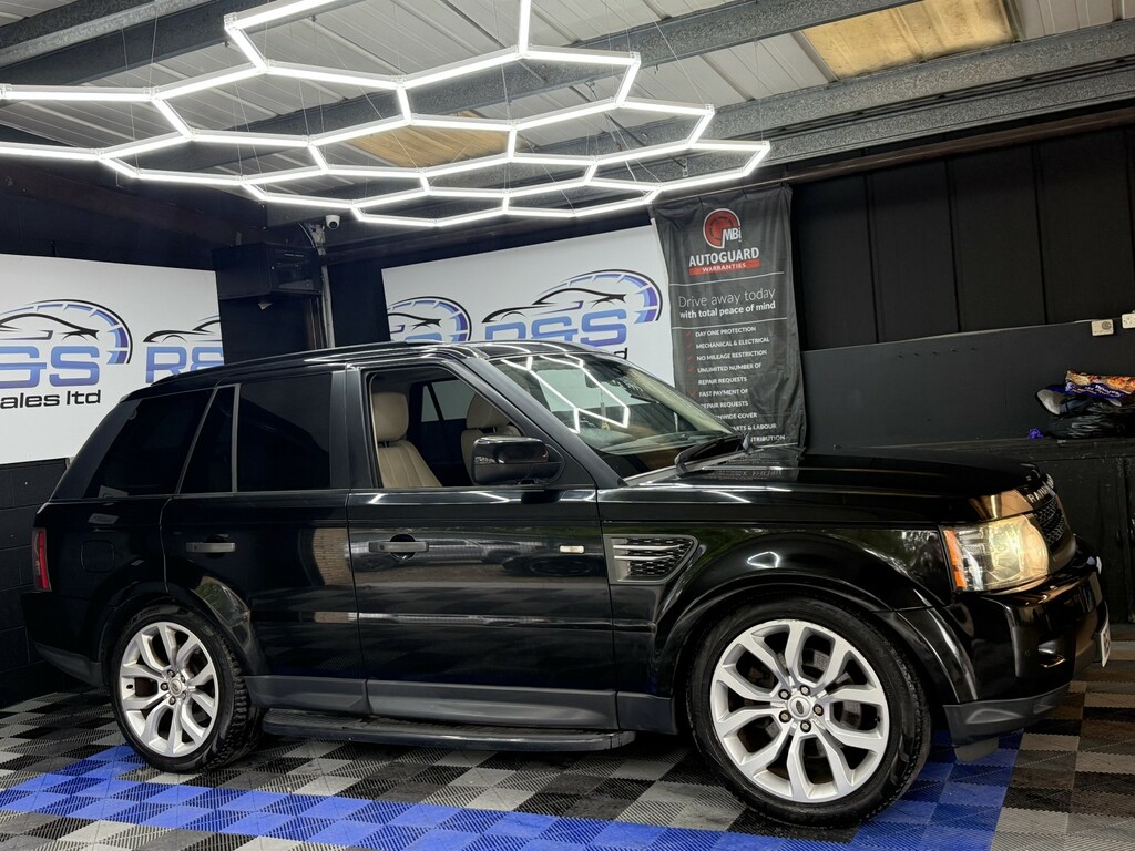 Land Rover Range Rover Sport 3.0 Td V6 Hse 2010 Black #3