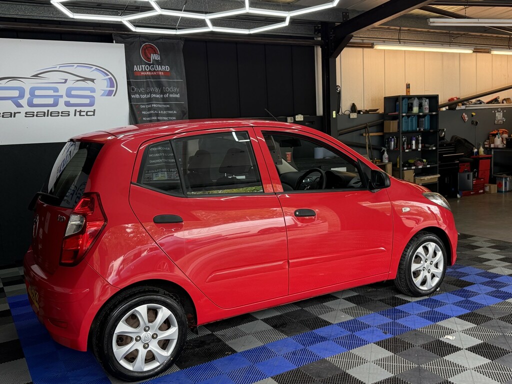 Hyundai I10 1.2 Classic 2013 Red #2