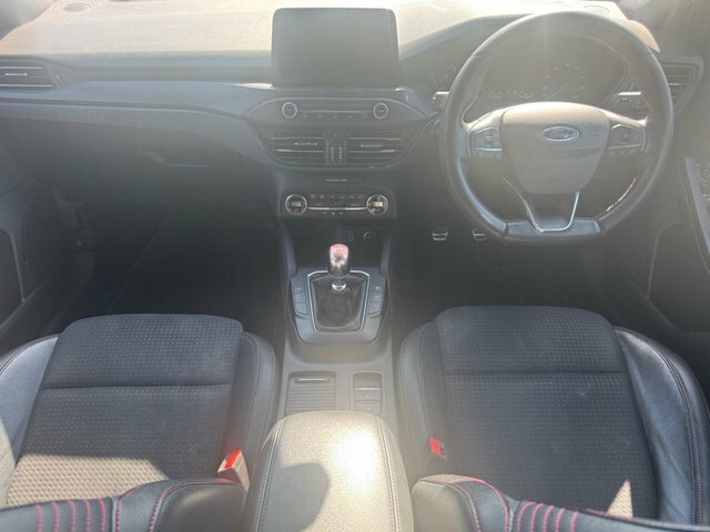 Ford Focus 2018 1.5T Ecoboost St-line X Hatchback YJ68PHY Blue #3