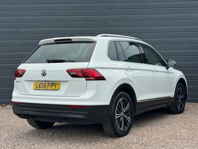 Volkswagen Tiguan 2018 2.0 Tdi Se Navigation Suv LO18PPY White #5