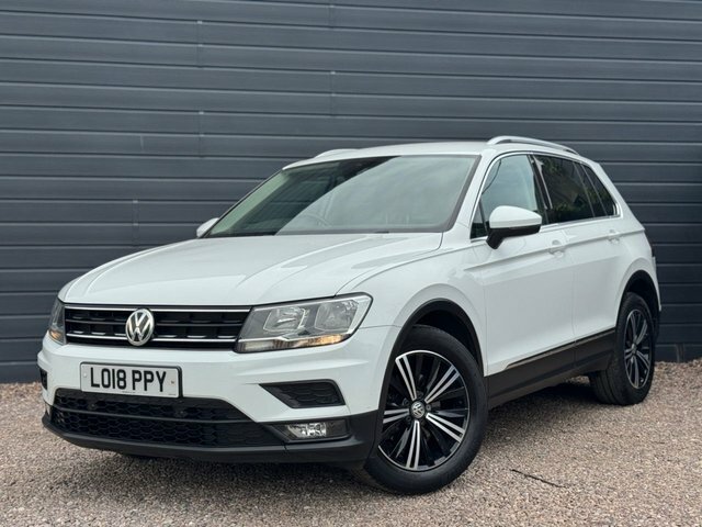 Volkswagen Tiguan 2018 2.0 Tdi Se Navigation Suv LO18PPY White #4