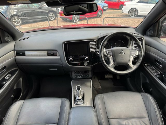 Mitsubishi Outlander 2019 2.4H Twinmotor 13.8Kwh Dynamic Safety Suv RK69CYA Red #3