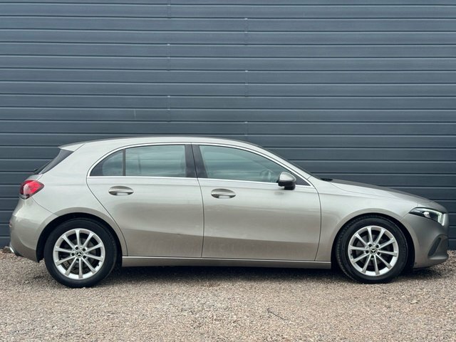 Mercedes-Benz A Class 2019 1.5 A180d Sport Hatchback 7G-dct E CY19VYN Silver #6