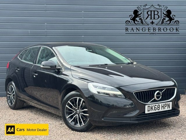 Volvo V40 2018 2.0 T2 Gpf Momentum Hatchback Manu Black