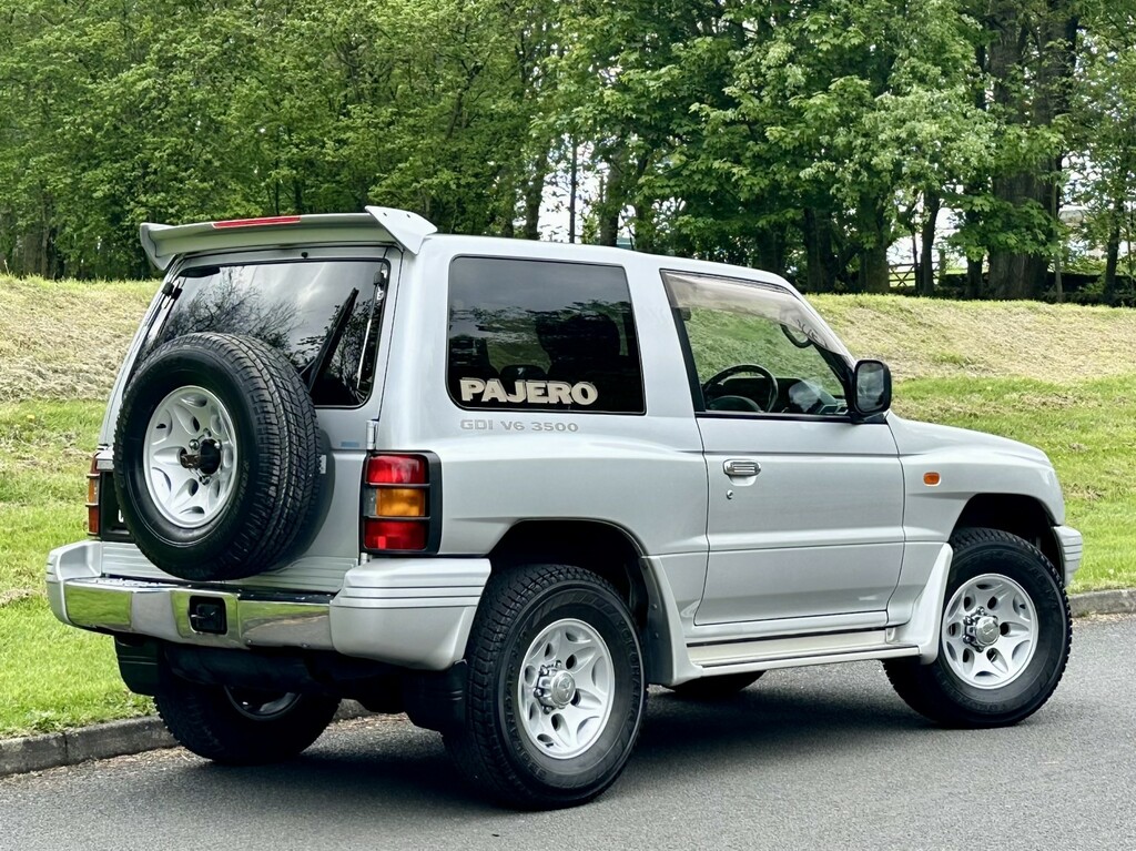 Mitsubishi Shogun U481 Grey #12