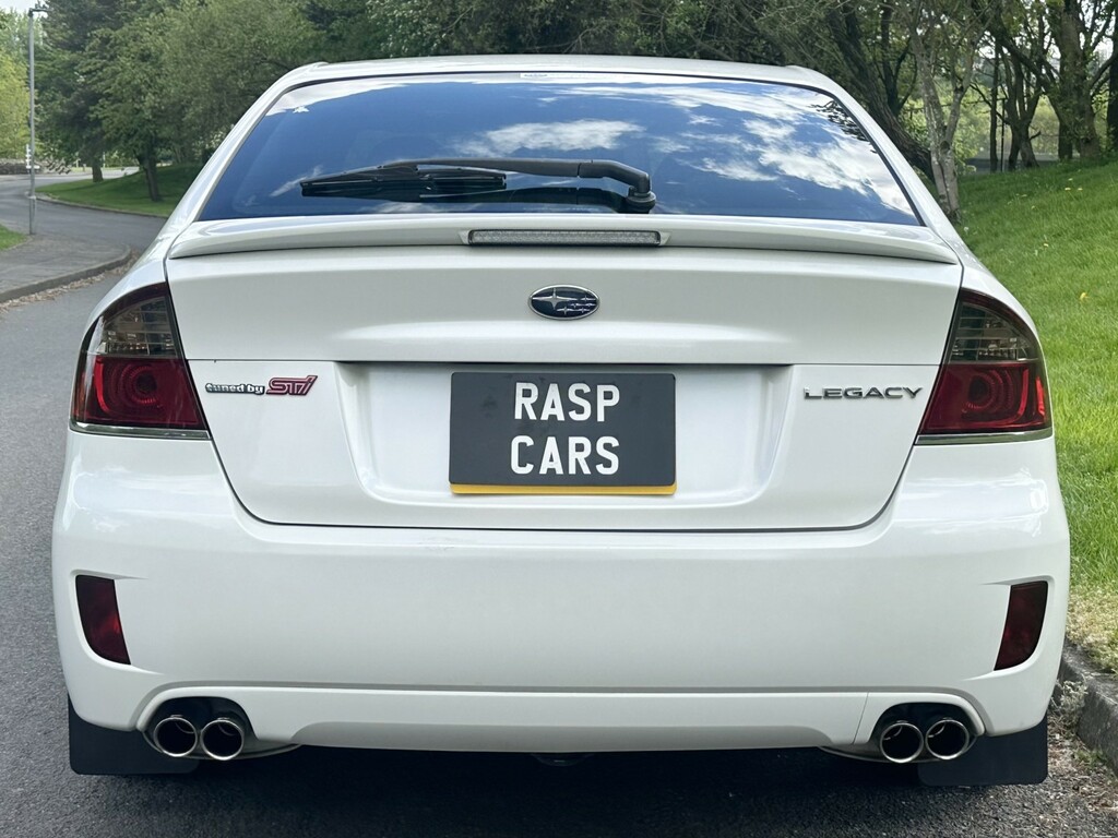 Subaru Legacy 2.0Gt Dit Eyesight Touring Wagon White #51