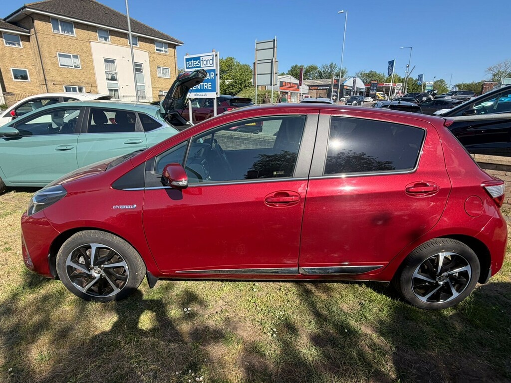 Toyota Yaris Yaris Hatchback 1.5 Hybrid Excel Cvt EG19XSV Red #5