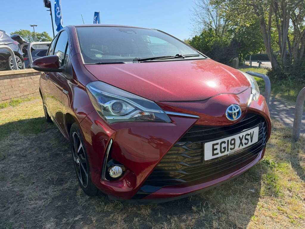 Toyota Yaris Yaris Hatchback 1.5 Hybrid Excel Cvt Red