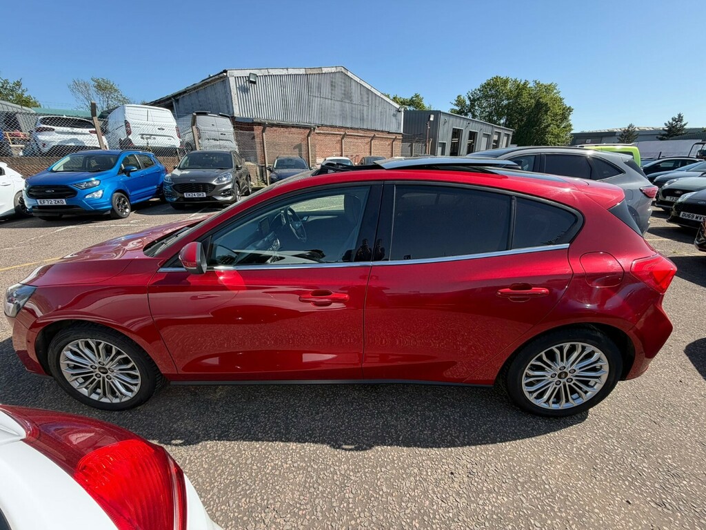 Ford Focus Focus Hatchback 1.0 Ecoboost 125 Titanium X Au EU71UXF Red #6