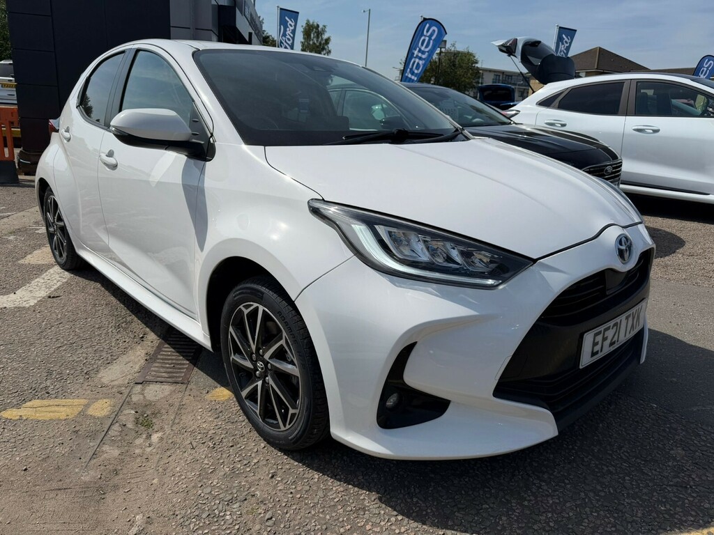 Toyota Yaris Yaris 1.5 Design Hyb Cvt Hatchback White