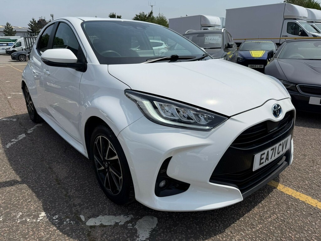 Toyota Yaris Yaris 1.5 Design Hyb Cvt Hatchback White