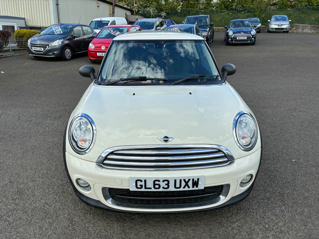Mini Hatch 1.6 One D White #6