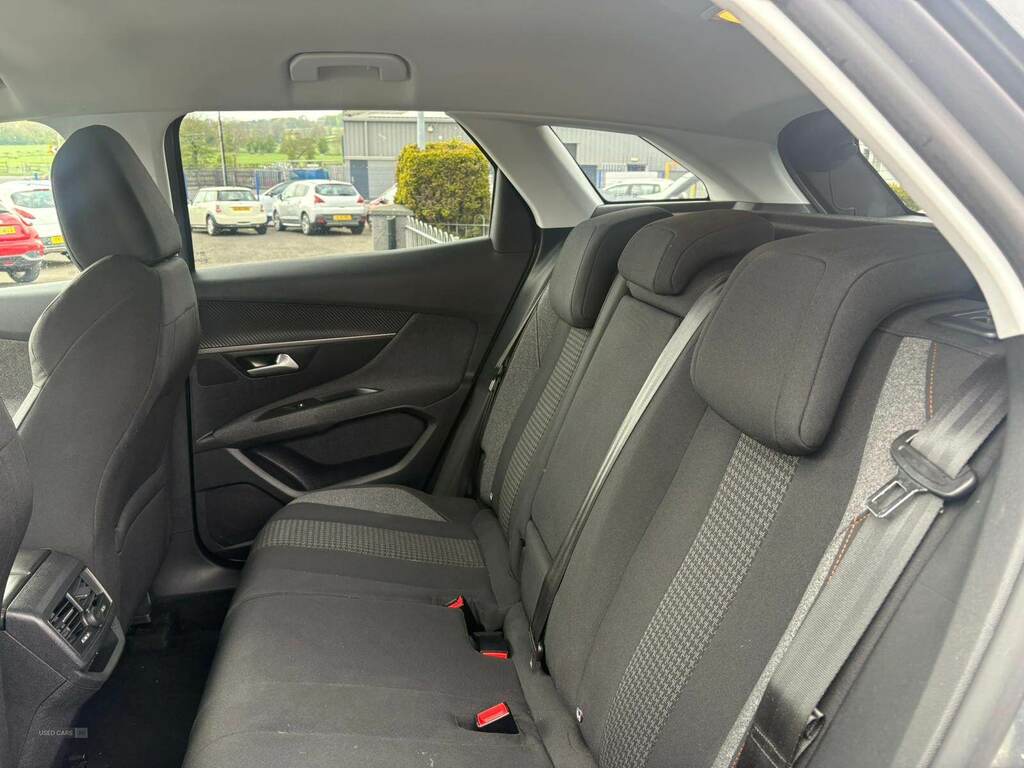 Peugeot 3008 1.5 Bluehdi Active FG68SFV Grey #6