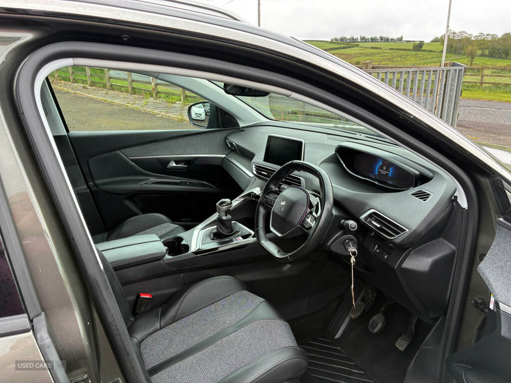 Peugeot 3008 1.5 Bluehdi Allure OY19JMV Grey #6