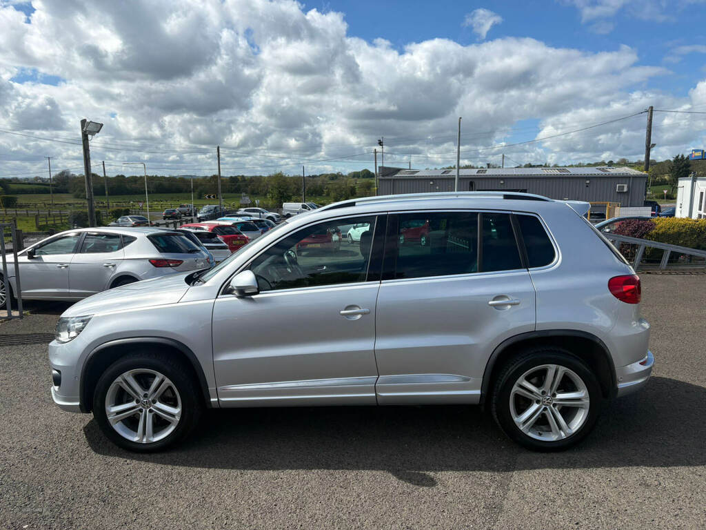 Volkswagen Tiguan 2.0 Tdi Bluemotion Tech R-line A12JOV Silver #2