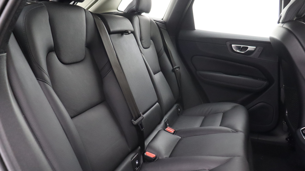 Volvo XC60 B5 P Awd Plus Dark Harmankardon Sound, 360 Cam WD74FCL #6