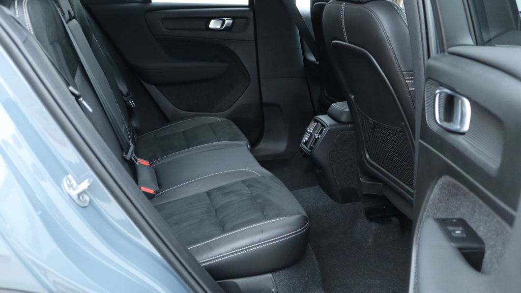 Volvo XC40 T3 R-design Park Assist, Powered Tailgate, YC22XDD #6