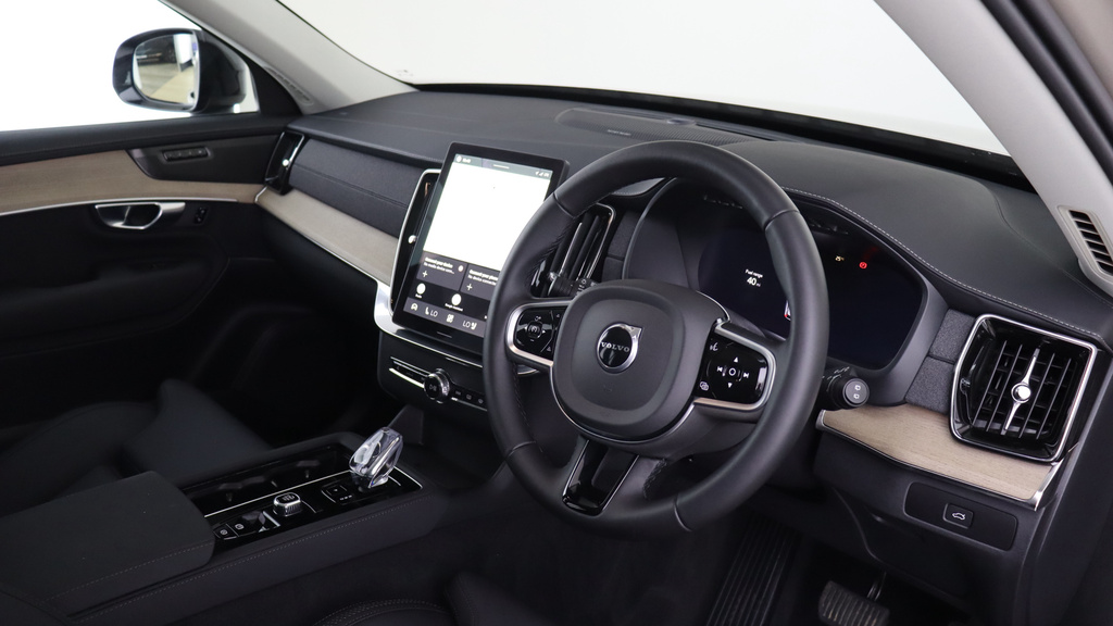 Volvo XC90 B5 P Awd Plus Dark Sunroof, Harmankardon Sound LB25HGF #4