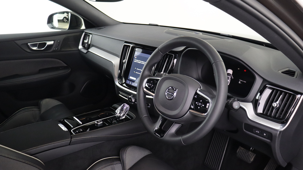Volvo S60 T8 Awd Phev Ultimate Dark Sunroof, Harmankardon  #4