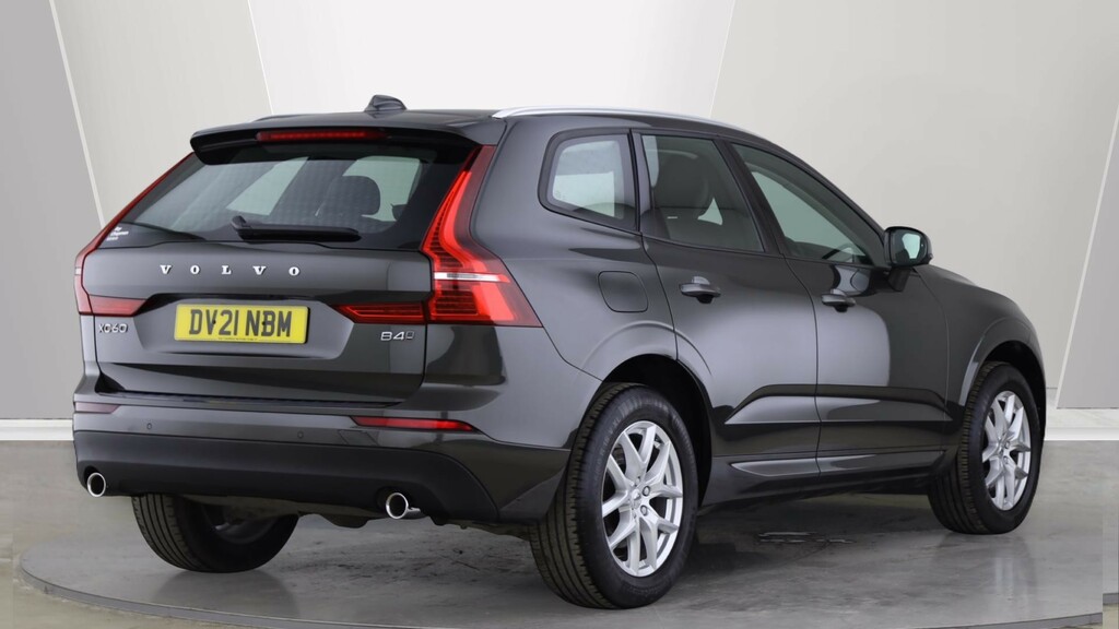 Volvo XC60 B4 D Awd Momentum Park Camera, Heated Seats, Se DV21NBM #2