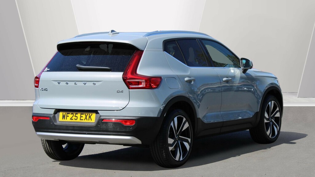 Volvo XC40 B4 P Ultra Bright Sunroof, Harmankardon Sound, WF25EXK #2