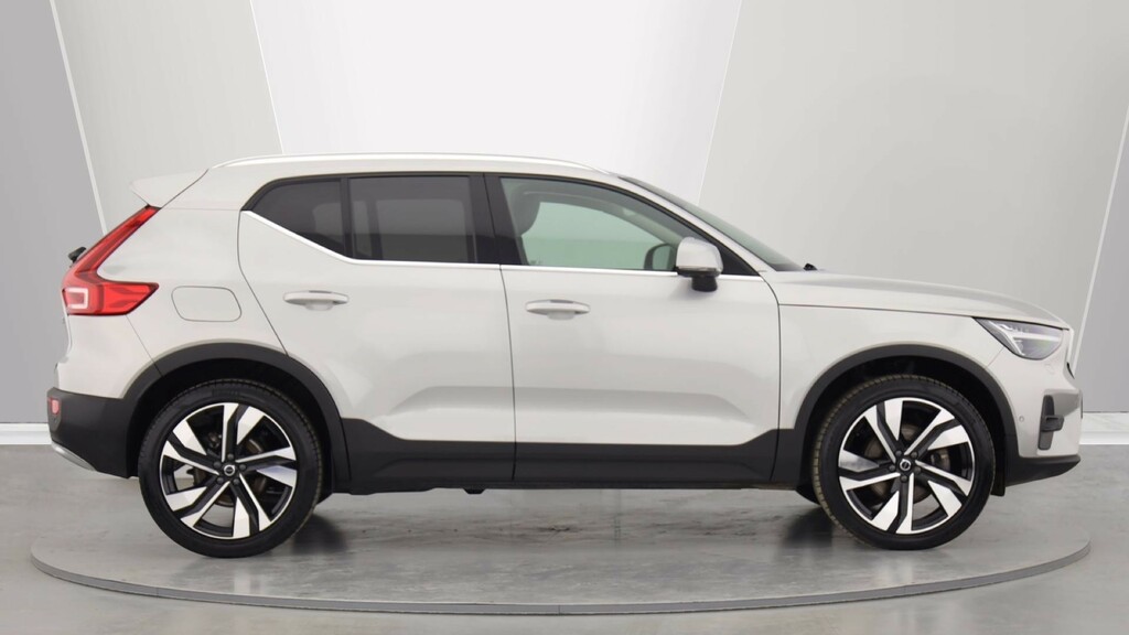 Volvo XC40 B4 P Ultra Bright Sunroof, Harmankardon Sound, RA74CZX  #3