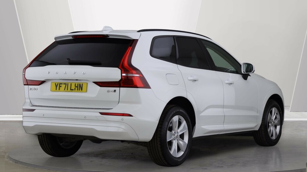Volvo XC60 B4 D Awd Momentum Park Camera, Heated Seats, Cr YF71LHN  #2