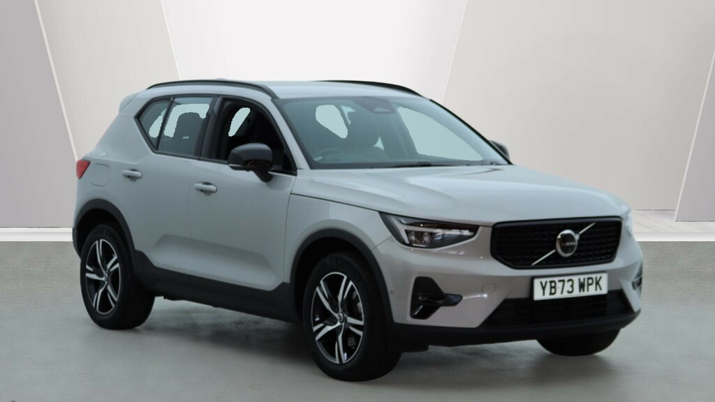 Volvo XC40 B4 P Plus Dark Park Camera, Heated Seats, Apple