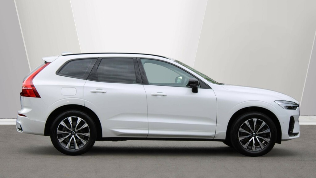 Volvo XC60 B4 P Plus Dark Harmankardon Sound, 360 Camera, WF23KZK #3