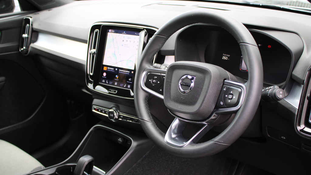 Volvo XC40 B3 P Core Park Assist, Apple Carplay, Cruise Co YJ72ZHH #4