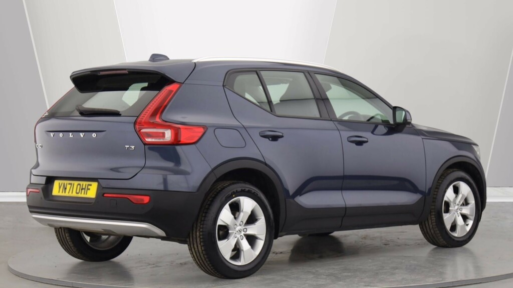 Volvo XC40 T3 Momentum Cruise Control, Sat Nav, Park YN71OHF #2