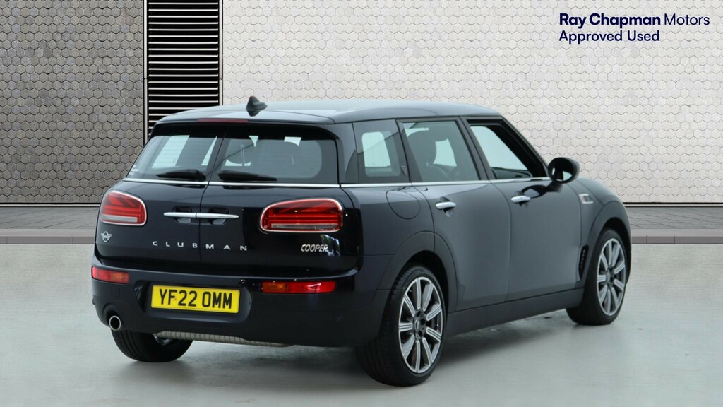 Mini Clubman 1.5 Cooper Exclusive 6Dr YF22OMM  #2