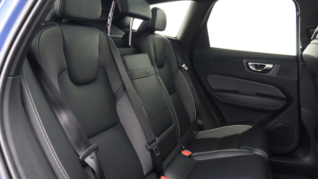 Volvo XC60 T8 Awd Phev R-design Pro Sunroof, Park Camera, He GN69OCR  #6