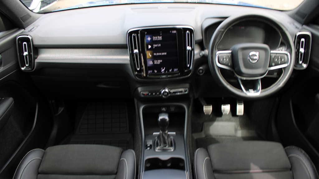 Volvo XC40 D3 R-design Xenium Pack, Winter Pack, Sunr CP68PZC  #5
