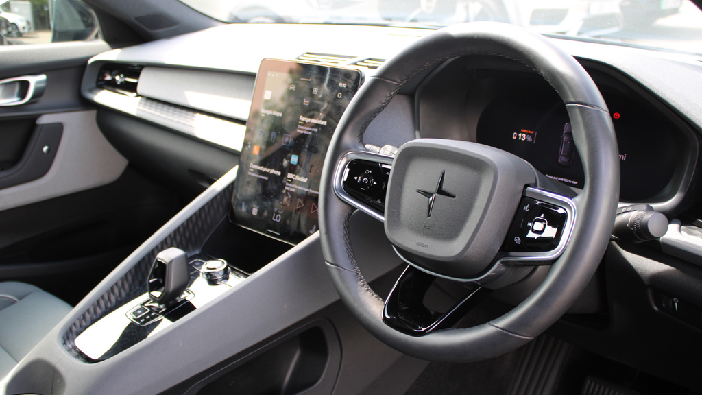 Polestar 2 Long Range Single Motor Wireless Apple Carplay, 3 OE22EZM  #4