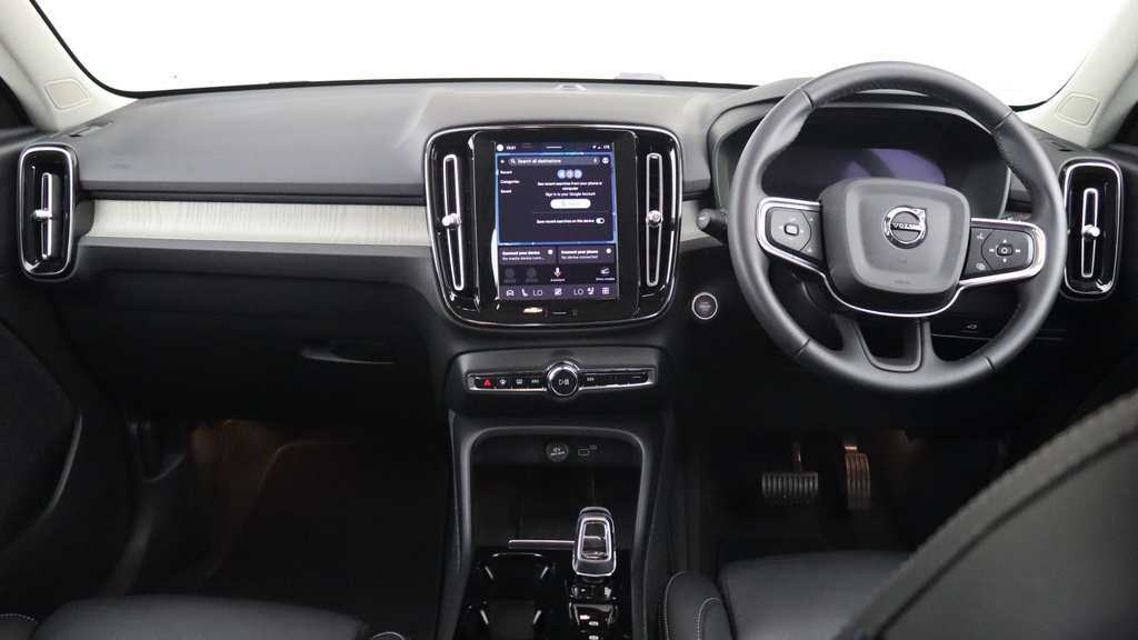 Volvo XC40 B3 P Plus Dark 360 Camera, Heated Seats, Apple YY23DHZ  #5